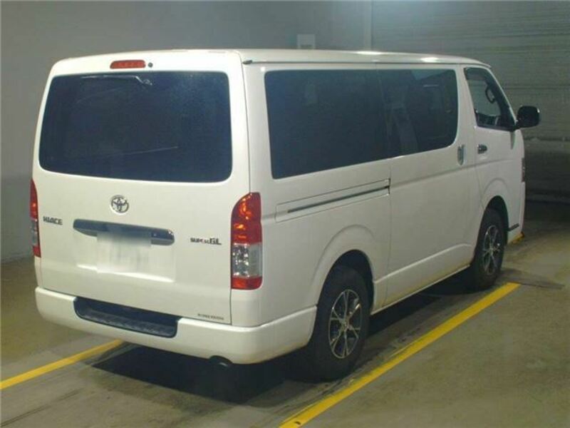 HIACE VAN
