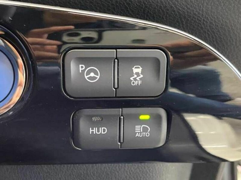 PRIUS-6