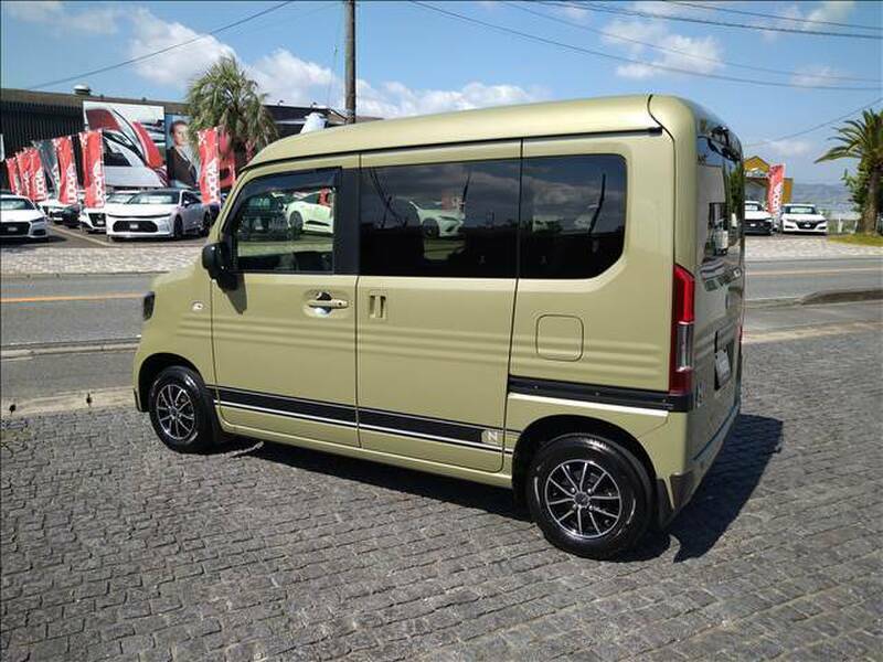 N-VAN