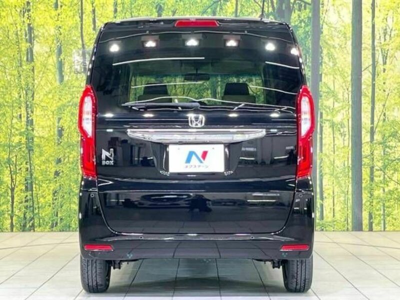 N BOX