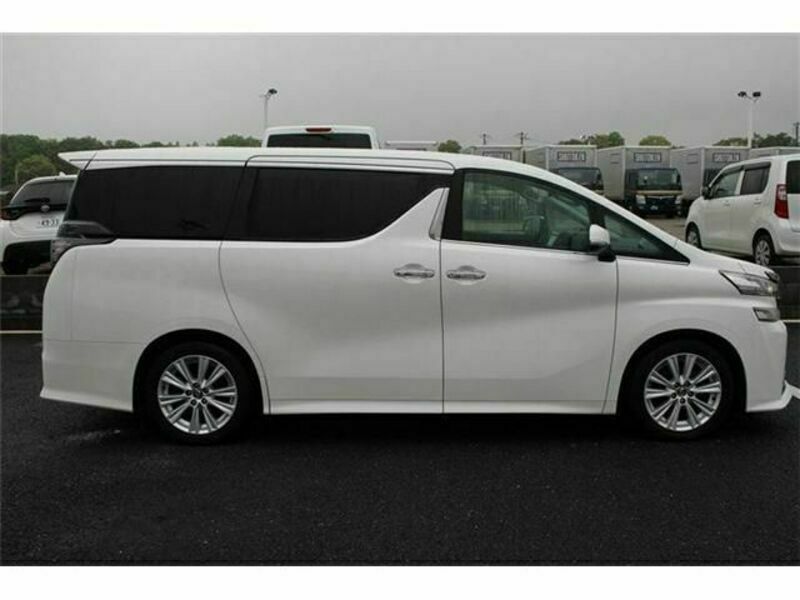 VELLFIRE-10