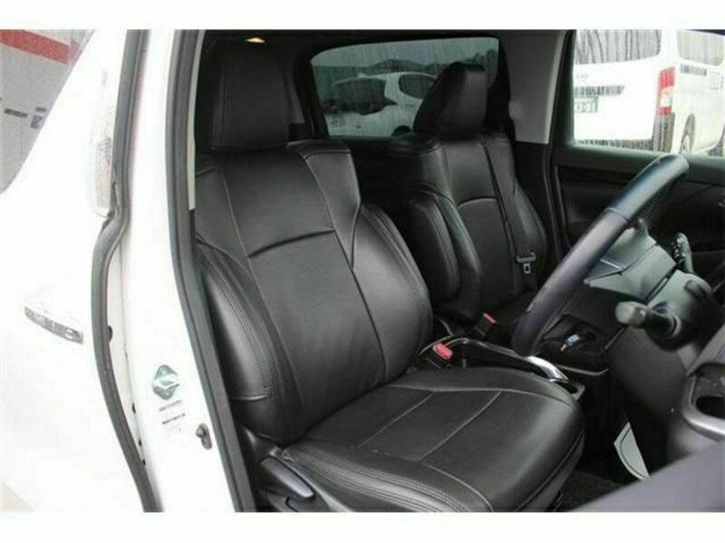 VELLFIRE-14