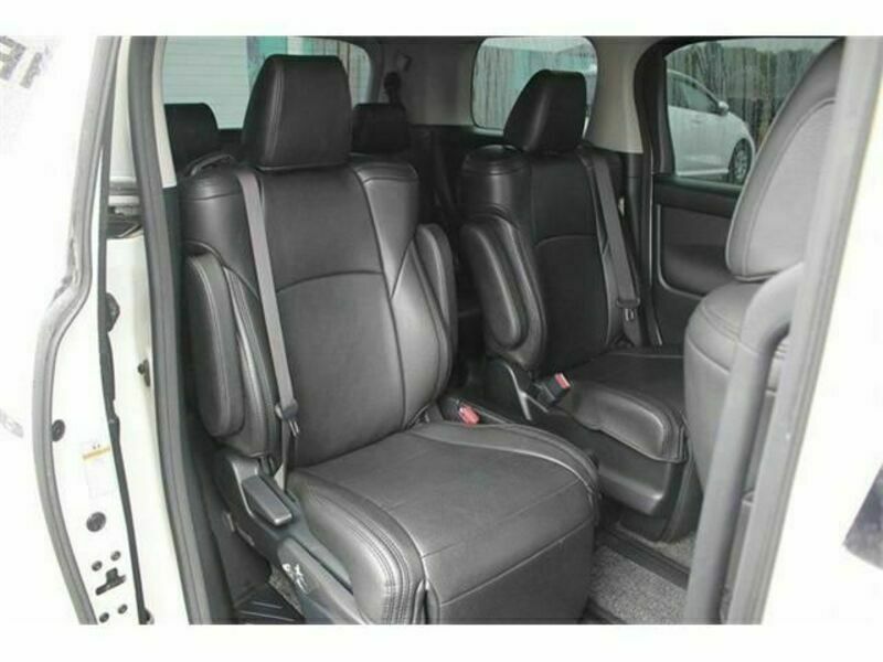 VELLFIRE-15