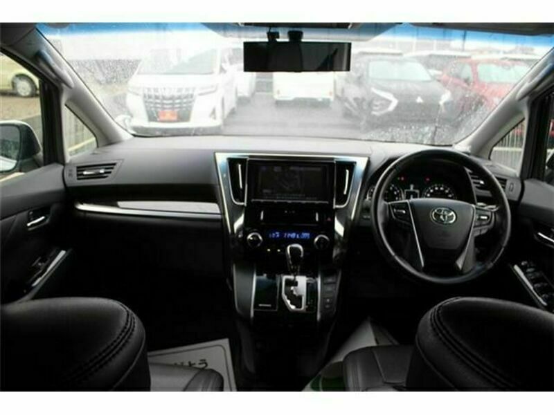 VELLFIRE-16