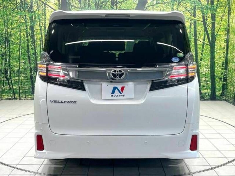 VELLFIRE-15