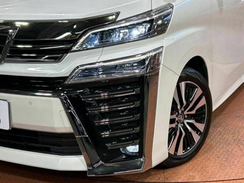 VELLFIRE-12