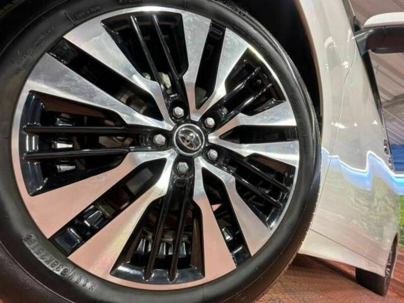 VELLFIRE-13