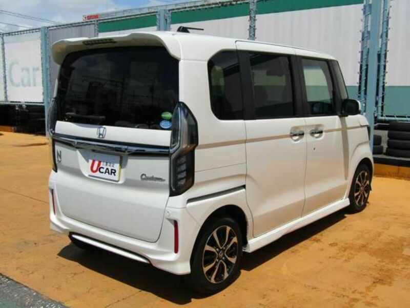 N BOX CUSTOM