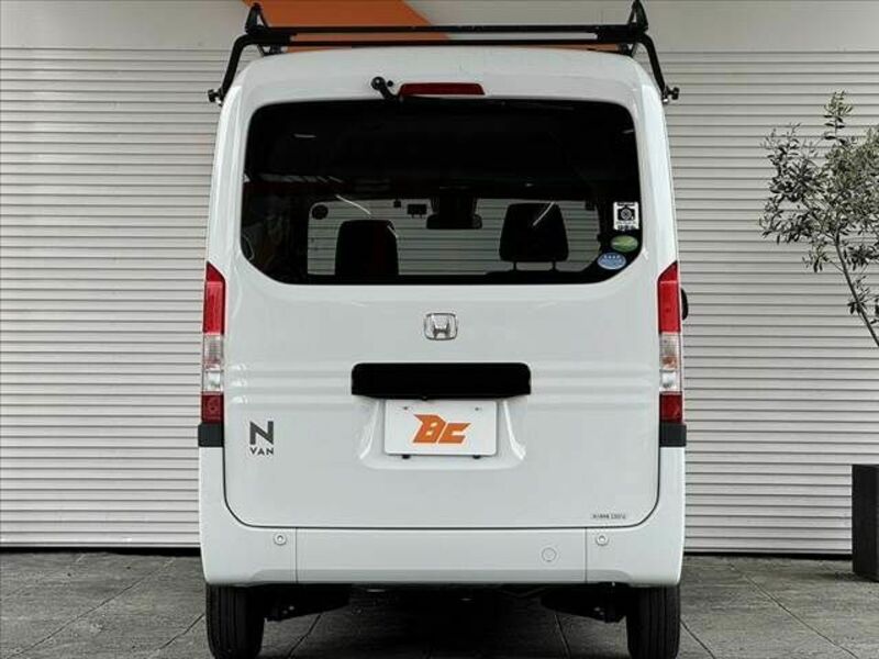 N-VAN