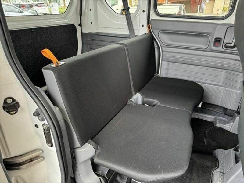 N-VAN