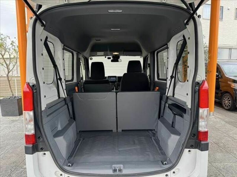 N-VAN