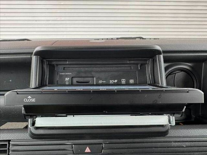 N-VAN
