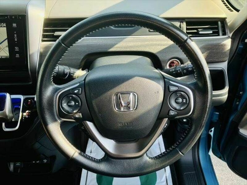 FREED HYBRID-11