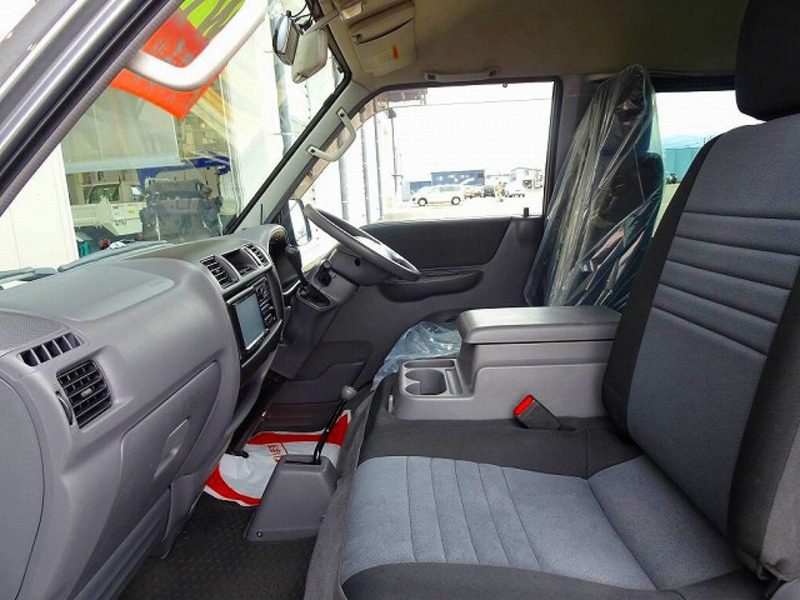 BONGO VAN