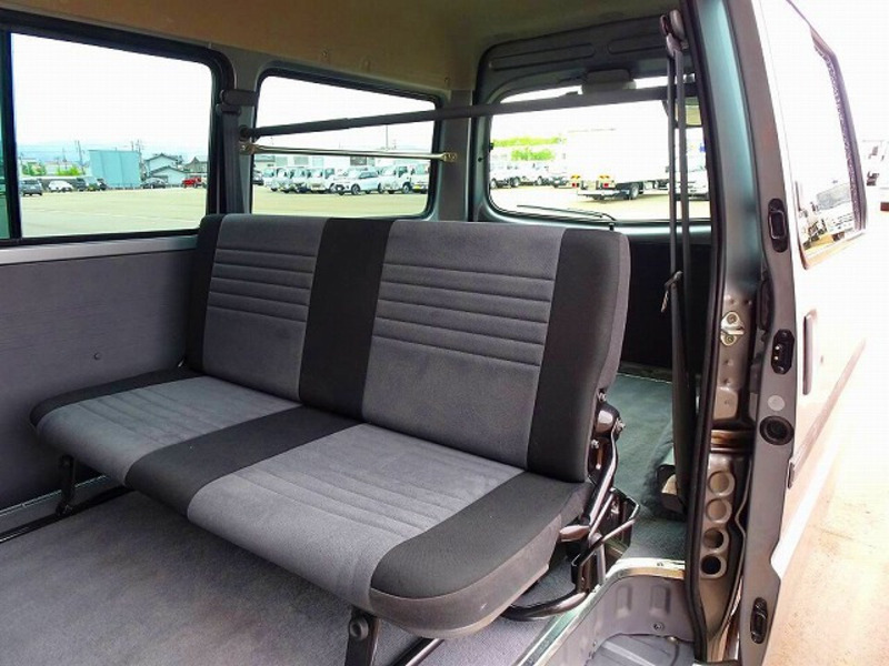 BONGO VAN