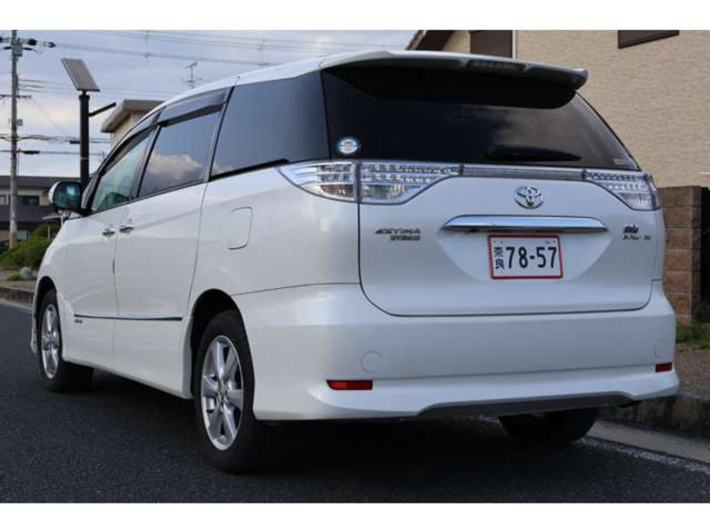 ESTIMA HYBRID