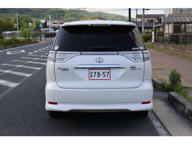 ESTIMA HYBRID