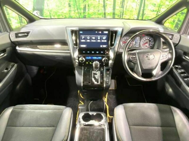 VELLFIRE-4