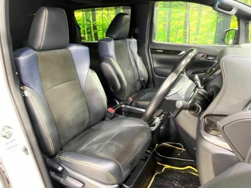 VELLFIRE-8