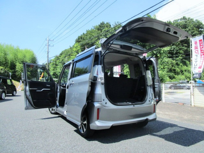 DELICA D2