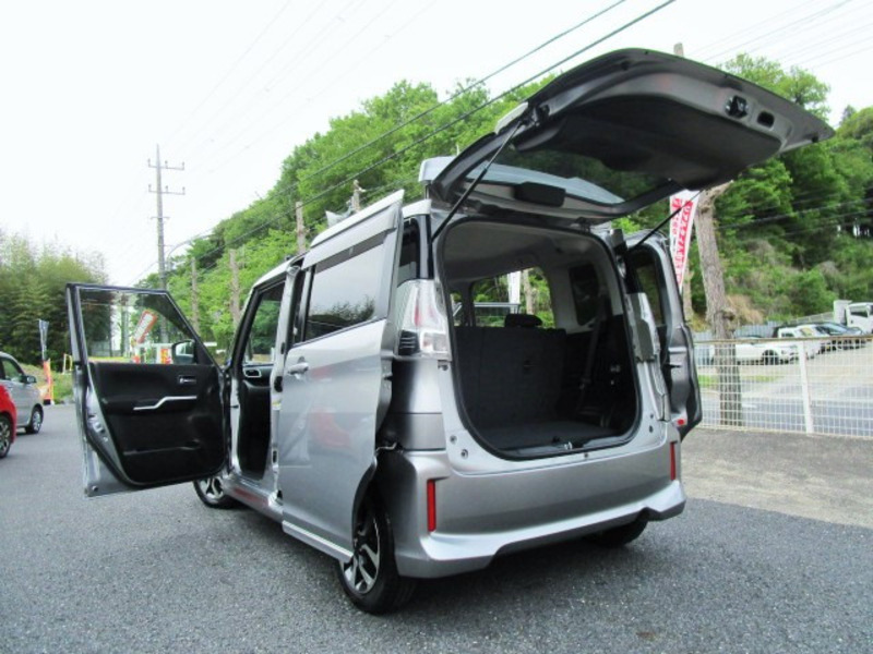 DELICA D2