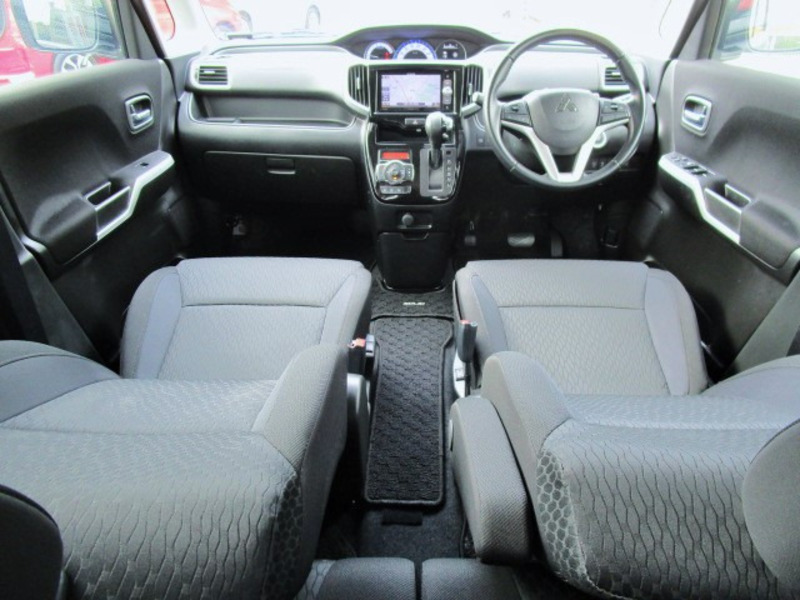 DELICA D2