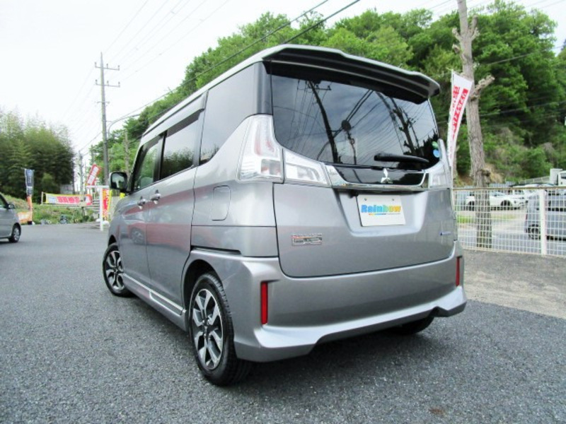 DELICA D2