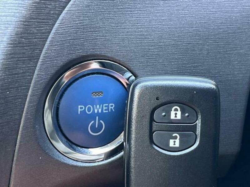 PRIUS-4
