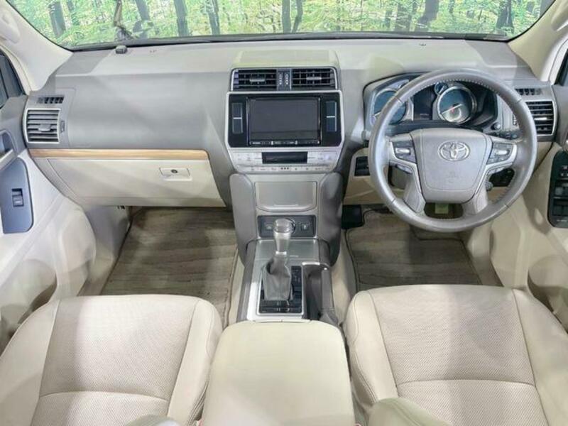 LAND CRUISER PRADO-1