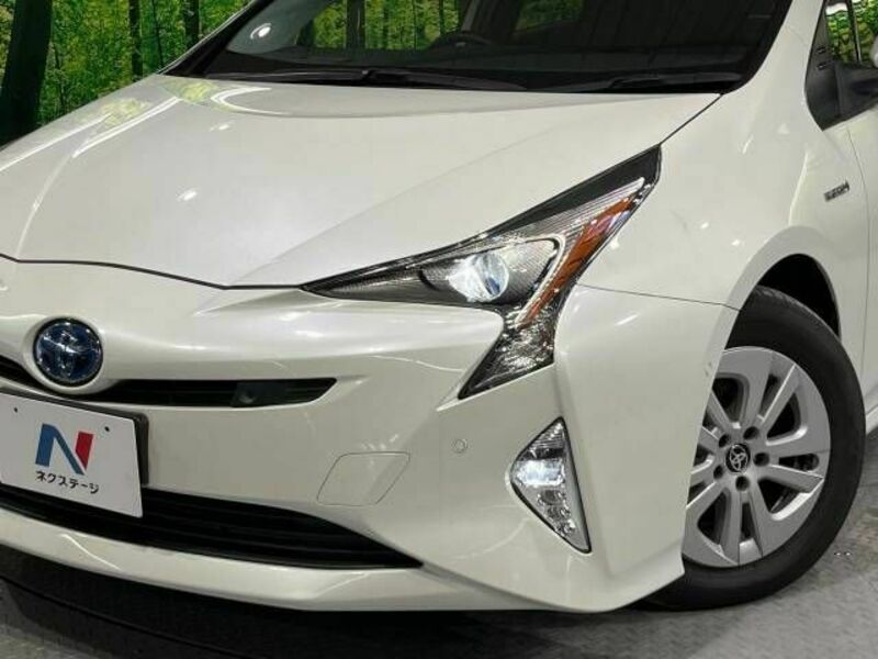 PRIUS-11