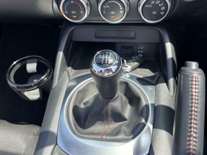 ROADSTER