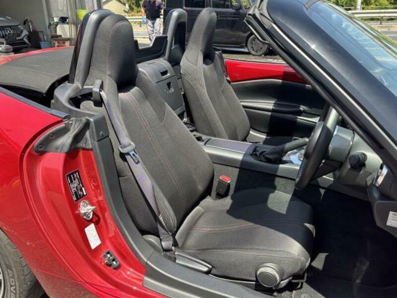 ROADSTER