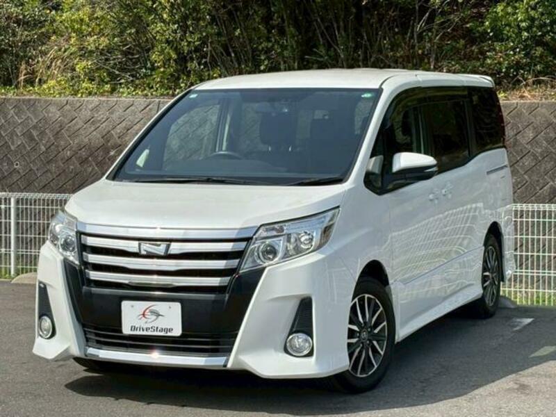 TOYOTA　NOAH