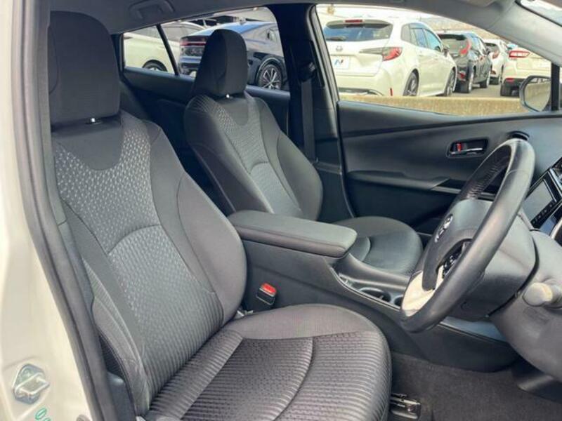 PRIUS-7