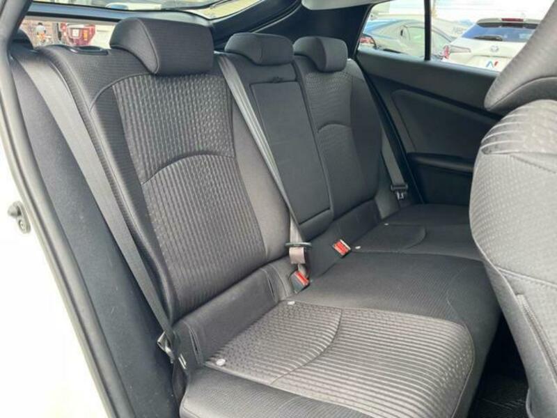 PRIUS-8