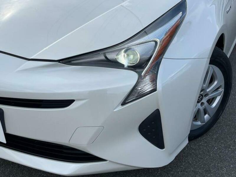 PRIUS-11