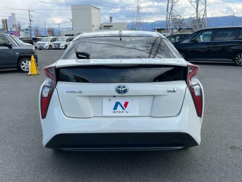 PRIUS-14