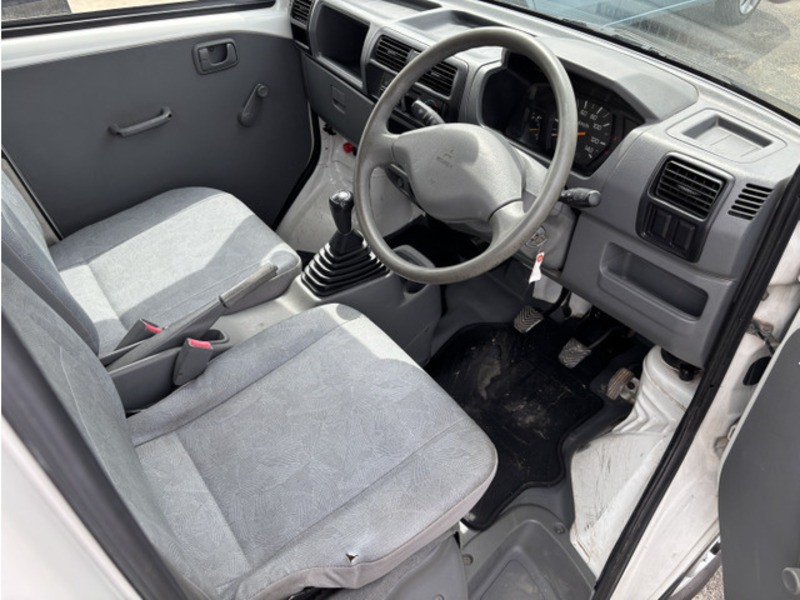 MINICAB TRUCK