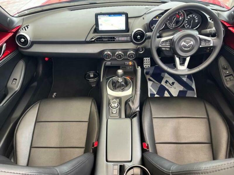 ROADSTER-1