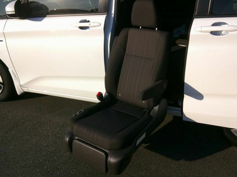 FREED HYBRID-11