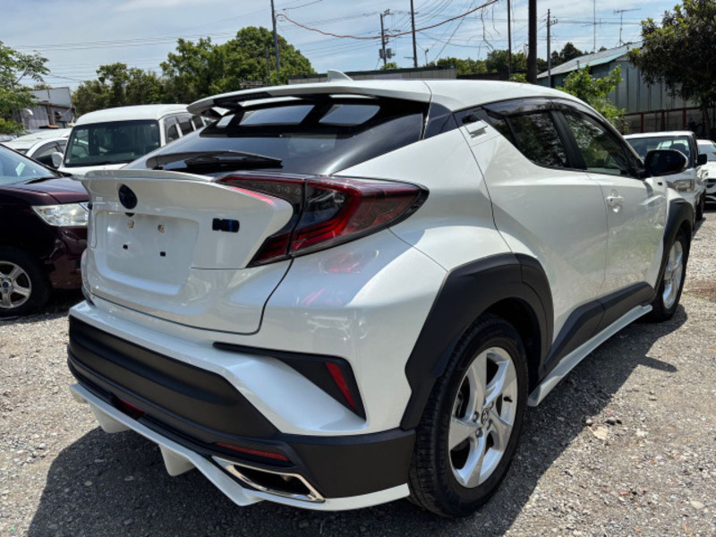 C-HR-6