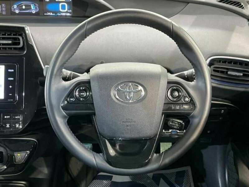 PRIUS-12