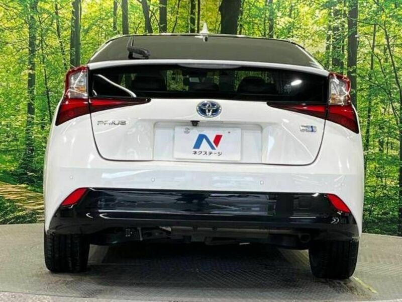 PRIUS-16