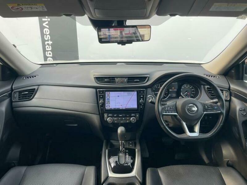X-TRAIL-1
