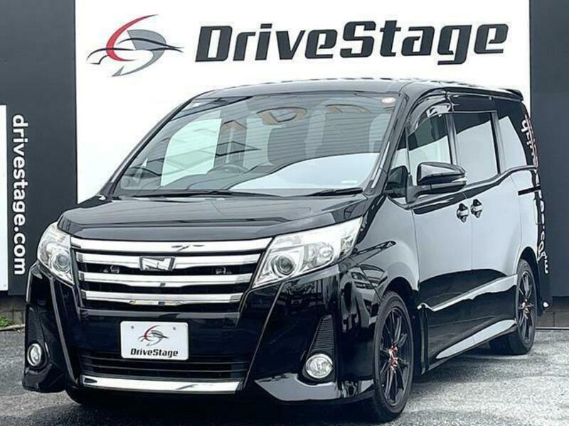 TOYOTA　NOAH