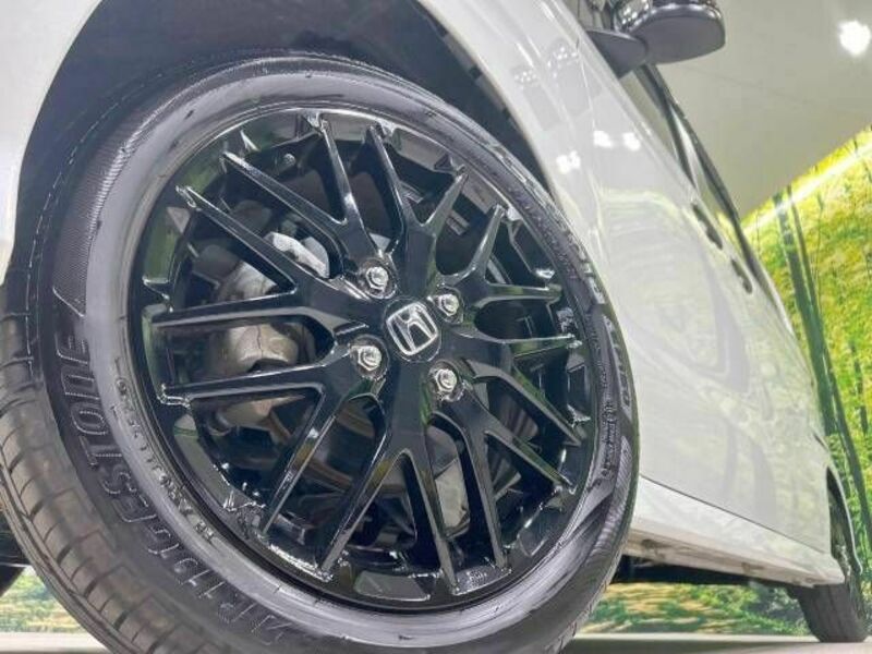 N BOX CUSTOM-12