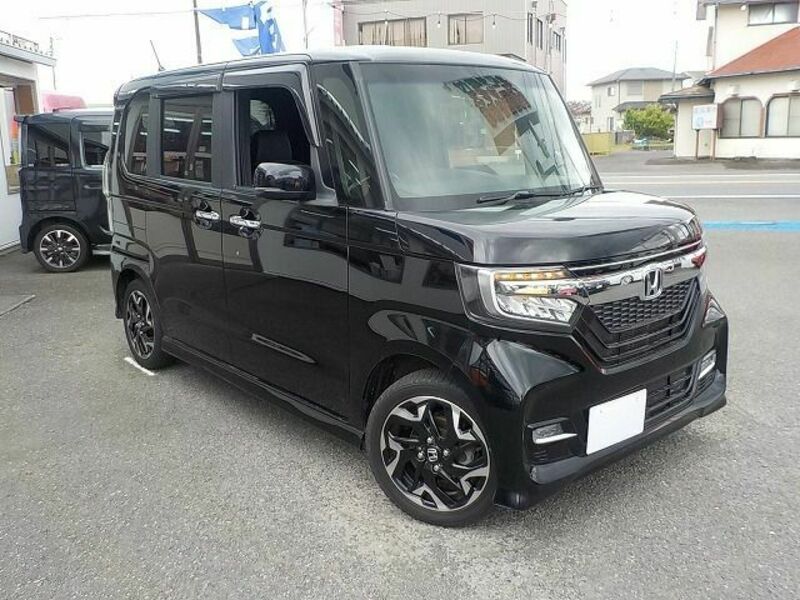 N BOX CUSTOM
