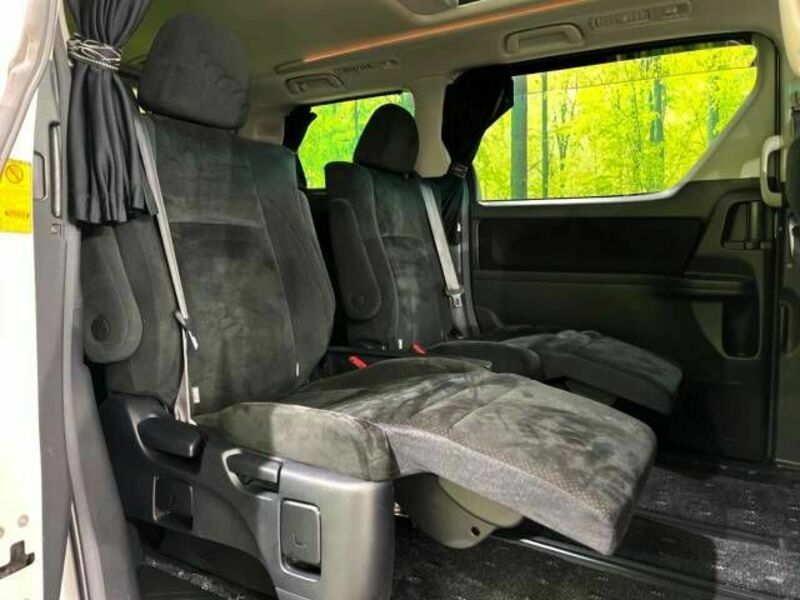 VELLFIRE-9