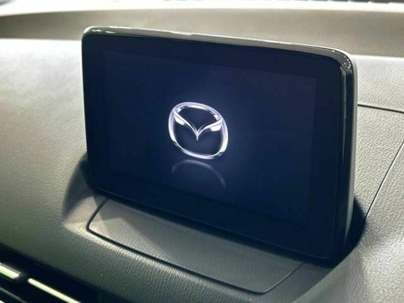 MAZDA2