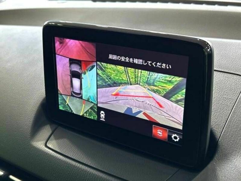 MAZDA2
